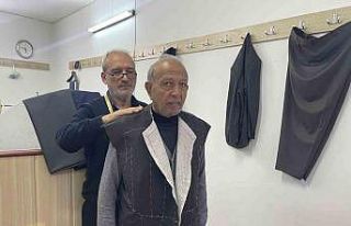 Yarım asırdır aşk ile dikiş atan terzi, mesleğini...