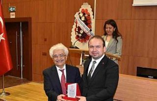 Aydın’da emekli olmuş doktor ve sağlık çalışanları...