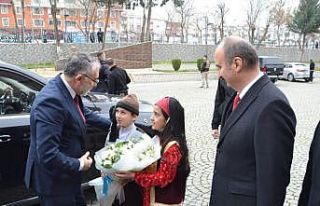 Bakan Işıkhan, Batman Valisi ile görüşerek eski...