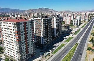 Başkan Çolakbayrakdar’dan kentsel dönüşümde...