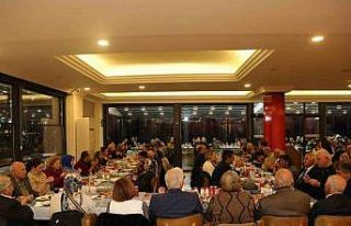 Başkan Deveciler şehit ve gazi ailelerine iftar...