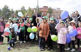DPÜ Eğitim Fakültesinde fidan dikme etkinliği