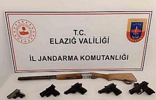 Elazığ’da ruhsatsız silah operasyonu