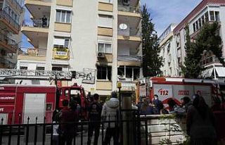 Evleri yanan yaşlı çift birbirinde teselli buldu