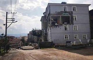 İki yıldır kapalı olan yol vatandaşın tepkisini...