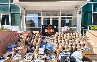 İskenderun’da kaçak tütün ve sigara operasyonu