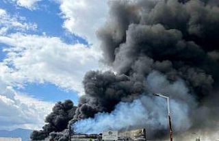 İzmir’de lojistik firmasının soğuk hava deposunda...