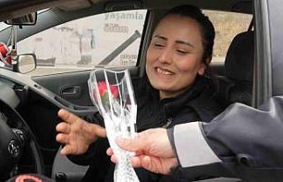 Kadın polise meslektaşlarından "radar"...