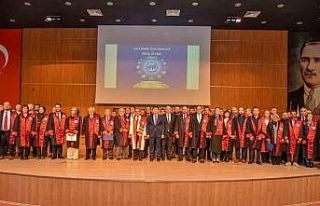 KMÜ’de akademik performans ve biniş giyme töreni...