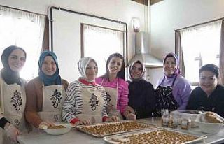 Kooperatif çatısı altında bir araya gelen ev kadınları...