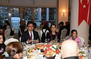 Marmaris Kaymakamlığı öksüz ve yetimleri unutmadı