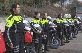 Motosikletli kadın polisler 8 Mart’ta görev başında