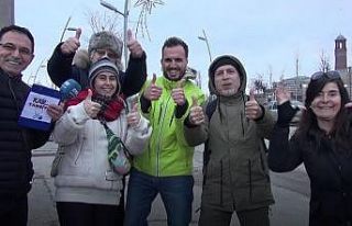 O Ramazan ayında hep güldürüyor