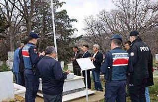 Şehit Kirez şehadetinin 20. yılında mezarı başında...