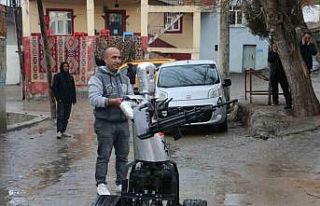 Siirtli kaşif yapay zekalı robot asker yaptı