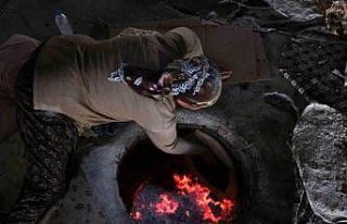 Tandırlar Ramazan sofraları için yanıyor