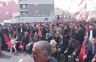 Tutak’ın ilk kadın adayı partililerle buluştu