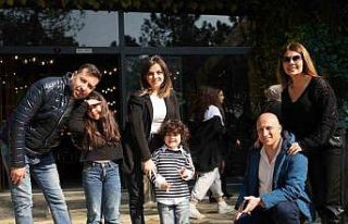 Ünlü çocuk oyuncunun annesinden uyarılar