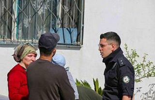 Uyuduğunu düşündüğü babasının cansız bedenini...