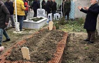 Vefat eden felçli baba Ali Torun, şehit evladının...