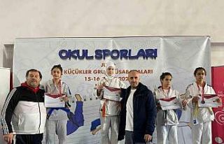 Yunusemreli küçük judocular Kütahya’da 5 madalya...