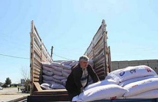 Büyükşehir Belediyesi’nin süt yemi desteği...