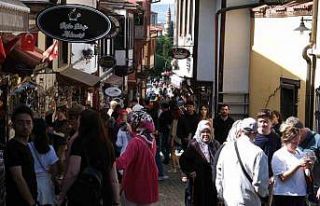 Eskişehir’de yerli turist yoğunluğu esnafın...