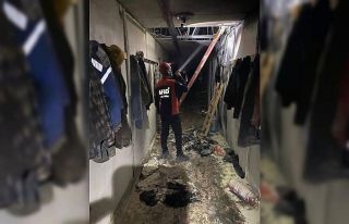 İşçilerin kaldığı prefabrikte çıkan yangın...
