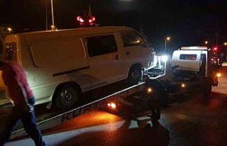 Kavga ihbarına gelen polisleri görünce kaçmaya...