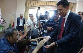 Kozan Belediye Başkanı Atlı, makamına davul zurnalarla...