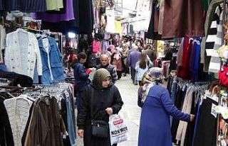 Ramazan Bayramı öncesinde çarşı pazarda alışveriş...