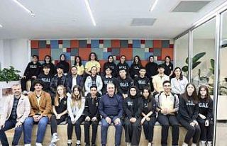 Sultangazi Belediye Başkanı Abdurrahman Dursun gençlerle...