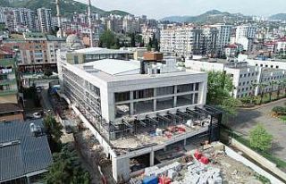 Akçaabat Kültür Merkezi inşaatında sona gelindi
