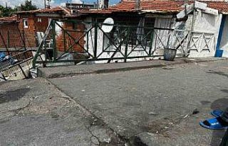 Akhisar’da bıçaklanan şahıs hayatını kaybetti