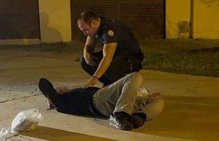 Alkol komasına girip kaldırıma başını çarptı,...