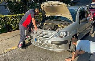 Araç motorundan kurtarıldı, bu sefer de itfaiye...