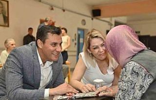 Başkan Zeyrek’ten huzurevindeki annelere ziyaret