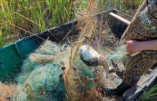 Beyşehir Gölü’nde kaçak su ürünleri avcılığına...