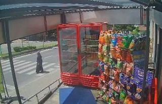 Büyükçekmece’de yaya geçidinde kadına motosiklet...