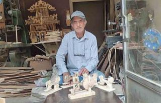 Çocukluğundaki eşyaların ahşap minyatürünü...