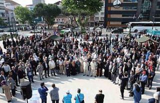 Derince’de hacı adayları dualarla uğurlandı