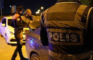 Edirne’de polisin ’dur’ ihtarına uymayan sürücü:...