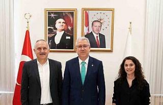 Egeli akademisyenler yeni bir bakteri türünü literatüre...