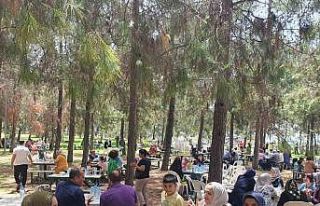 Eğitim Bir Sen Antalya şubesinden annelere özel...