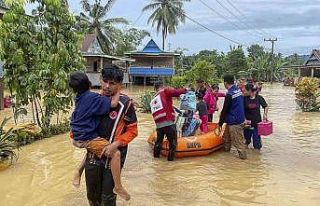 Endonezya’da sel ve heyelan faciası: 15 ölü