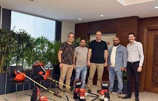 Esnaflar Germencik Belediyesi’ne çim biçme makinesi...