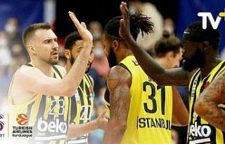 Fenerbahçe Beko Final-Four için sahada, büyük...