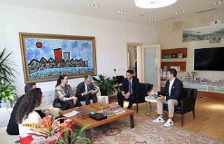 Konsoloslar Başkan Mandalinci ile görüştü