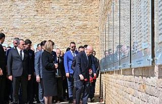 MHP lideri Devlet Bahçeli, Ülkücü Şehitler Anıtı’nı...