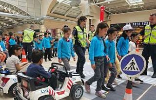 Minikler hem eğlendi hem de öğrendi